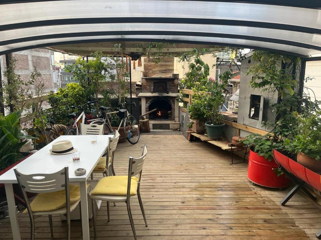 Central Apartment Kadikoy Terrace Bbq Close 2 Block Ferry Bull Metro Nighlife Istanbul Exterior photo